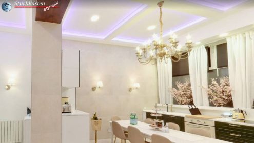 Stuckdecke mit indirekter Beleuchtung und LED Streifen Stuckdecke mit indirekter Beleuchtung und LED Streifen